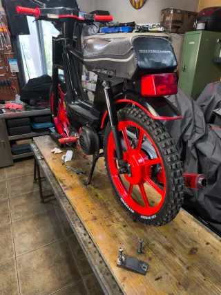 Vespino NL Classic preparada campo