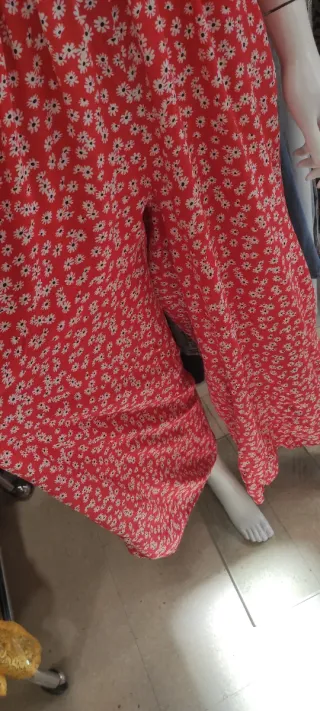 Mono rojo flores talla única