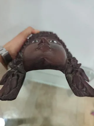 Máscara de Emperatriz tallada a mano