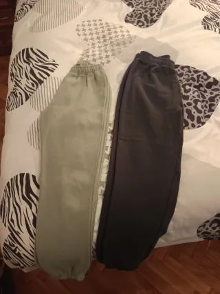 Pantalón chándal gris y negro 10 -11