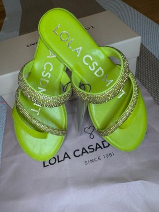 Sandalias Lola Casademunt verde lima T39