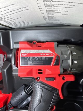 Taladro Percutor Milwaukee M18 FPD3