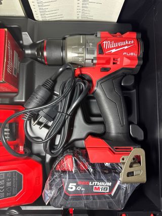 Taladro Percutor Milwaukee M18 FPD3
