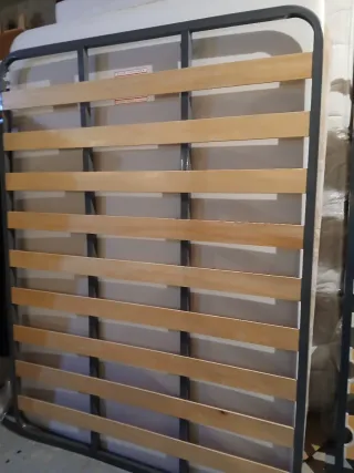 Colchón y somier 150x190 con patas