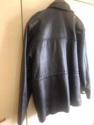 Cazadora de piel marrón T52