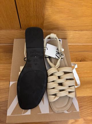 Sandalias Zara Piel Beige Talla 38