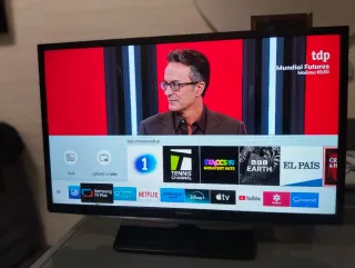 Televisor Samsung 28 Smart TV con Mando