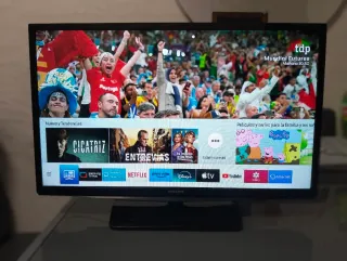Televisor Samsung 28 Smart TV con Mando
