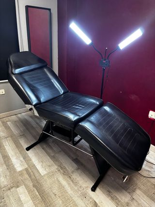 Camilla de tatuaje o masaje