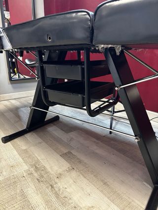 Camilla de tatuaje o masaje