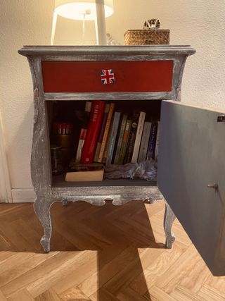 Mesilla vintage auxiliar gris y roja