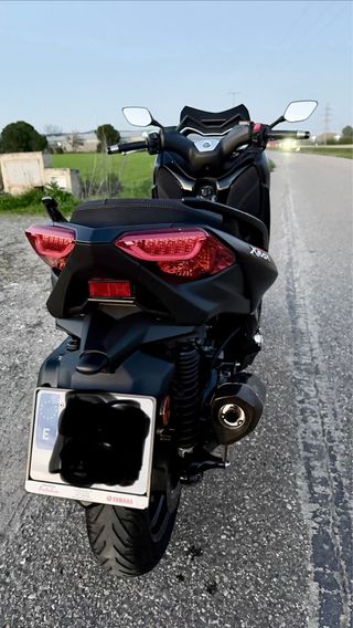 Yamaha Xmax 300 Iron Max Negra