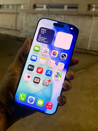 iPhone 16 Pro Max Batería 100%