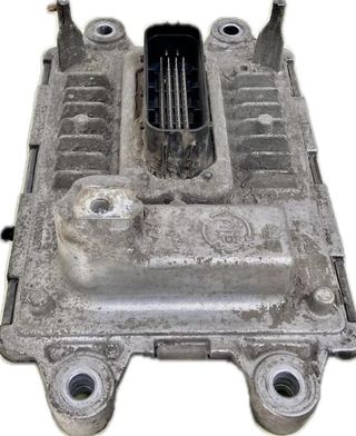 Renault 22449430 centralita t-series d13k480