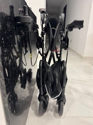 Andador eléctrico multifuncional