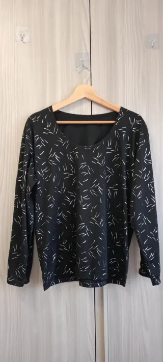 Maglia Nera Donna Dettagli Argento