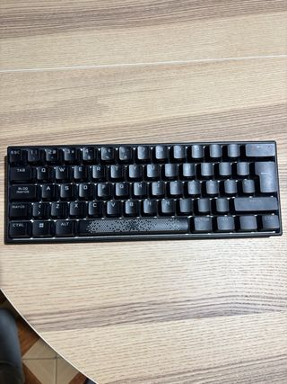Teclado Corsair RGB Negro
