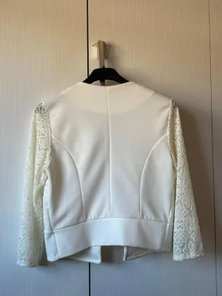 Completo tutina nera con giacca bianca