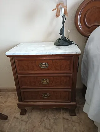 Mesitas de noche madera y mármol