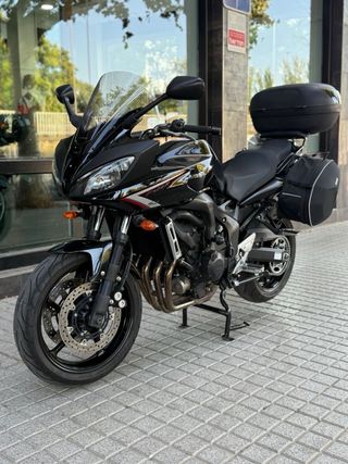 Yamaha Fazer Negra