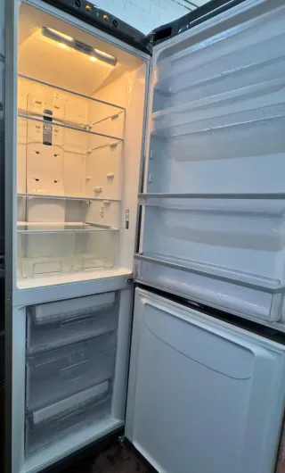 Frigorífico Combi Indesit No Frost