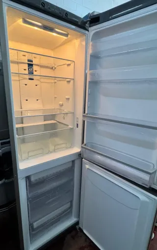 Frigorífico Combi Indesit No Frost