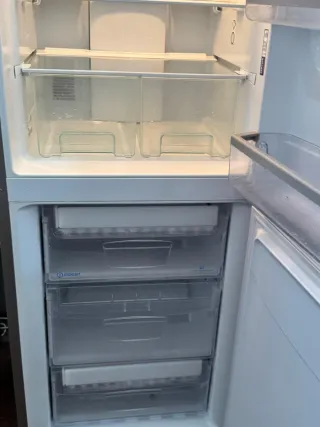Frigorífico Combi Indesit No Frost