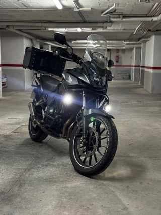 Honda CB500X Adventure Negra