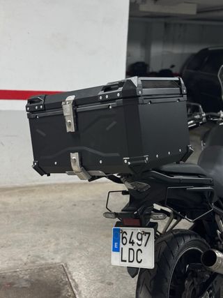 Honda CB500X Adventure Negra