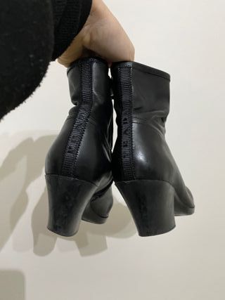 Prada 36 Stivaletti con tacco pelle Donna