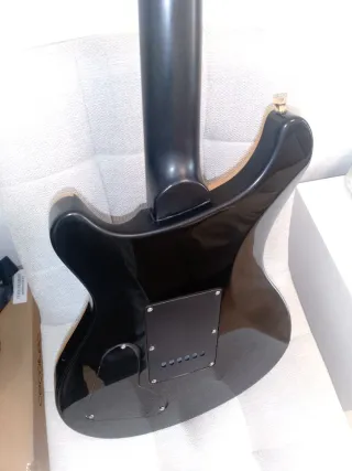 Guitarra Eléctrica vendo cambio
