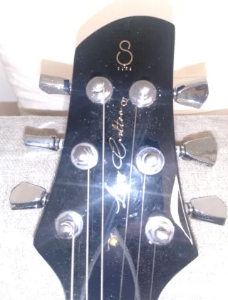 Guitarra Eléctrica vendo cambio