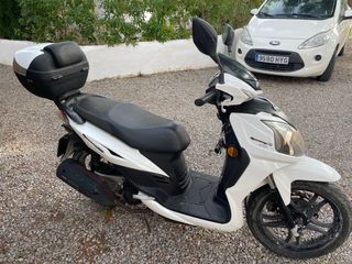 Sym Symphony Scooter Blanca