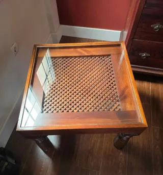 Mesa auxiliar madera y cristal