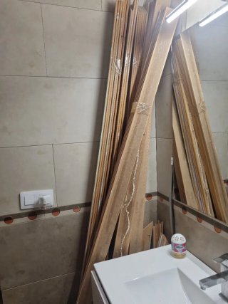 8 Puertas interior de madera con tapetas