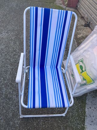 Se vende conjunto de cinco sillas y mesa