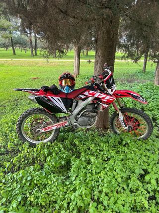 Honda CRF 250 4T Motocross  Precio negociable