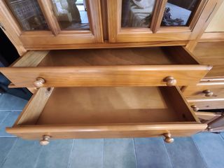 Mueble rústico vitrina de pino macizo grande