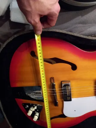 Maleta tweed rígida con detalles en piel españolas