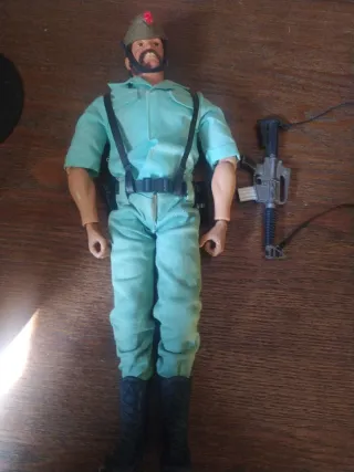 Geyperman Legión Figura con Accesorios