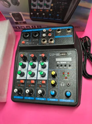 Mesa de mezclas musical nueva