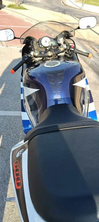 Suzuki GSXR 600 - Revisiones y Pocos Kms
