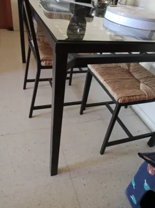 Mesa alta forja y 4 sillas