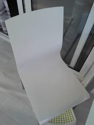 Mesa de comedor cristal y metal