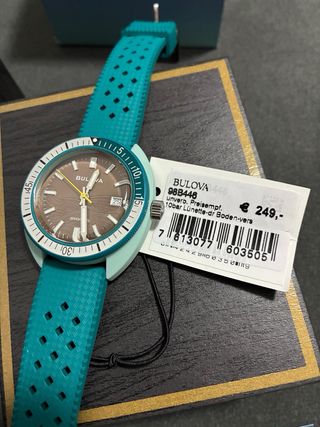 Reloj Bulova Snorkel Sea Turtle Marrón/Azul