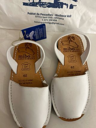 Menorquinas piel blancas talla 29