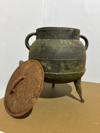 Olla Antigua Hierro Fundido 10L