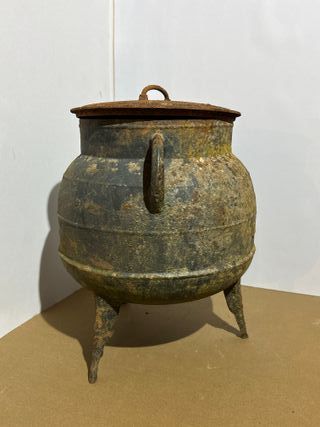 Olla Antigua Hierro Fundido 10L