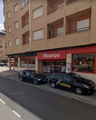 Alquilo garaje Calle Burgo Osma 54 de Aranda Duero