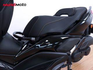 YAMAHA X-MAX 125 TECH MAX